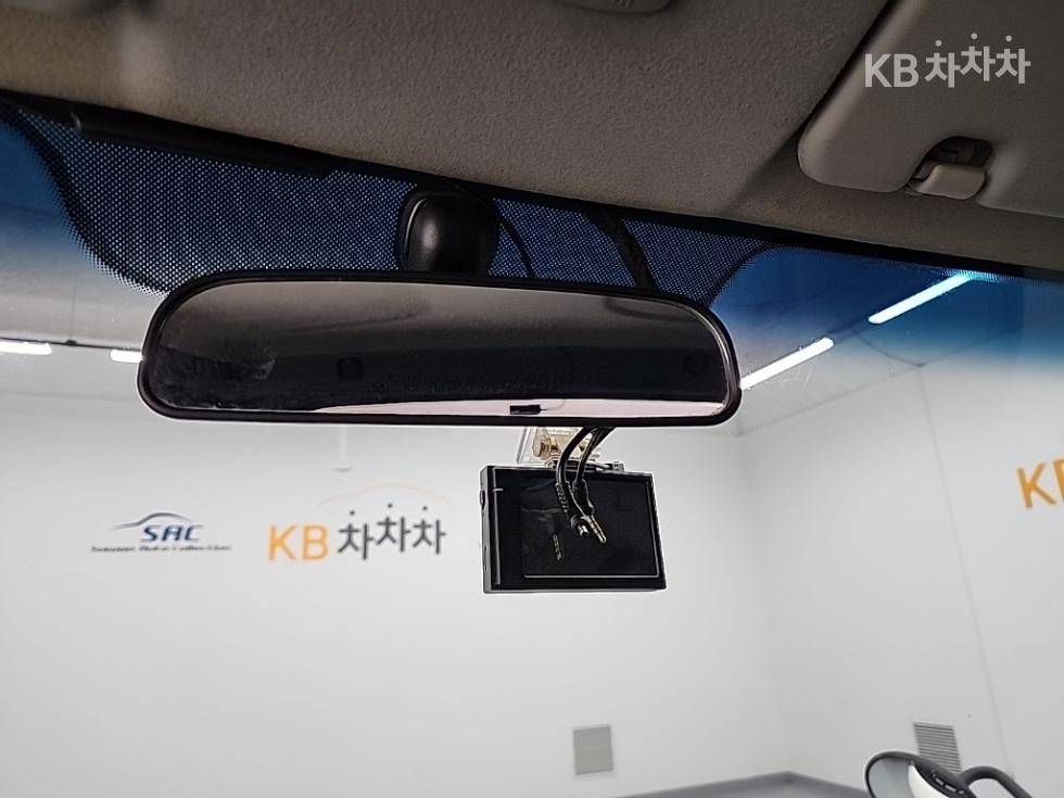 2016 - kia bongo iii
