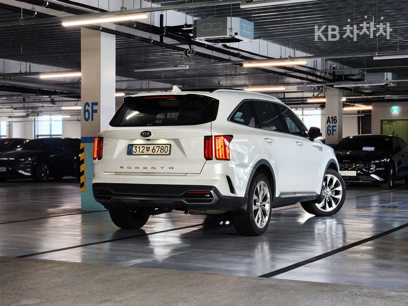 2021 - kia sorento