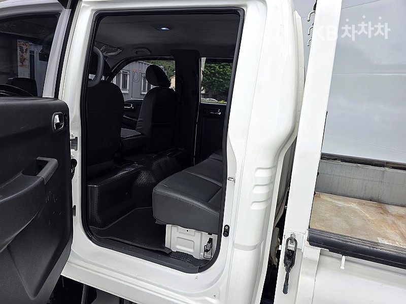 2018 - kia bongo iii