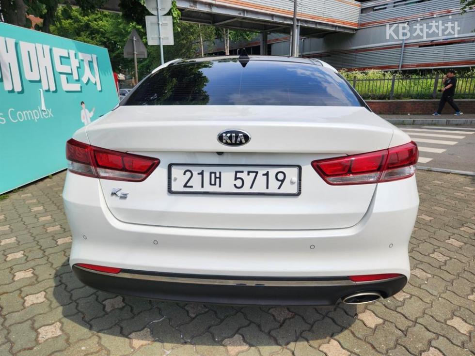 2017 - kia k5