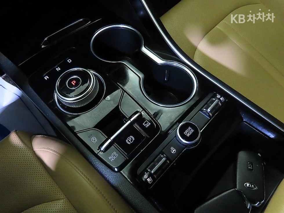 2020 - kia k5