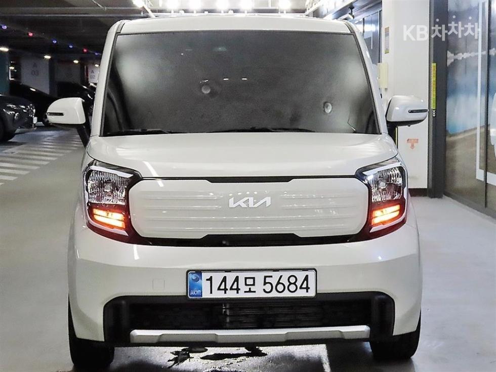 2025 - kia kia