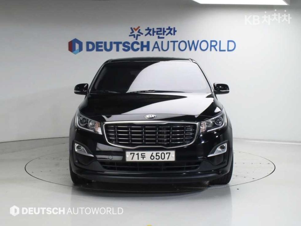 2019 - kia carnival