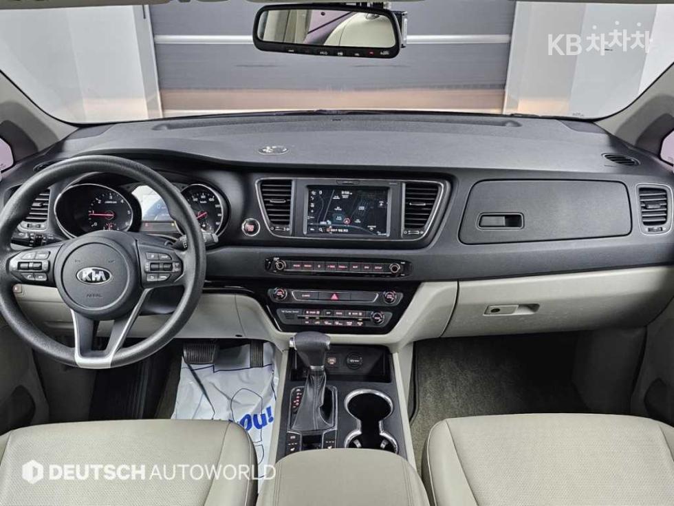 2019 - kia carnival