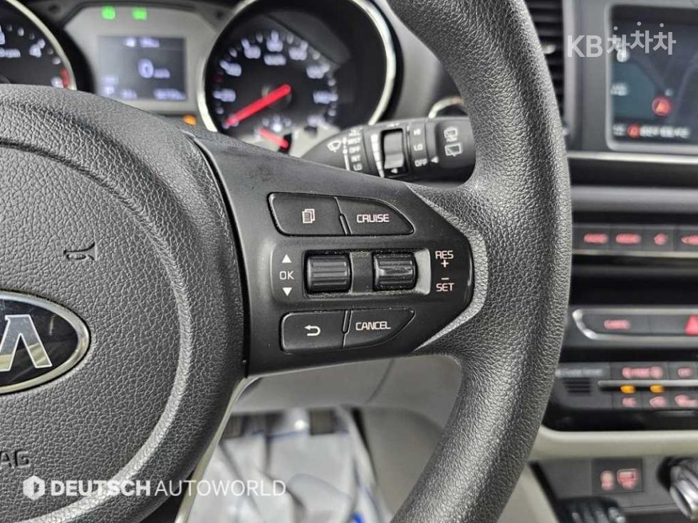 2019 - kia carnival