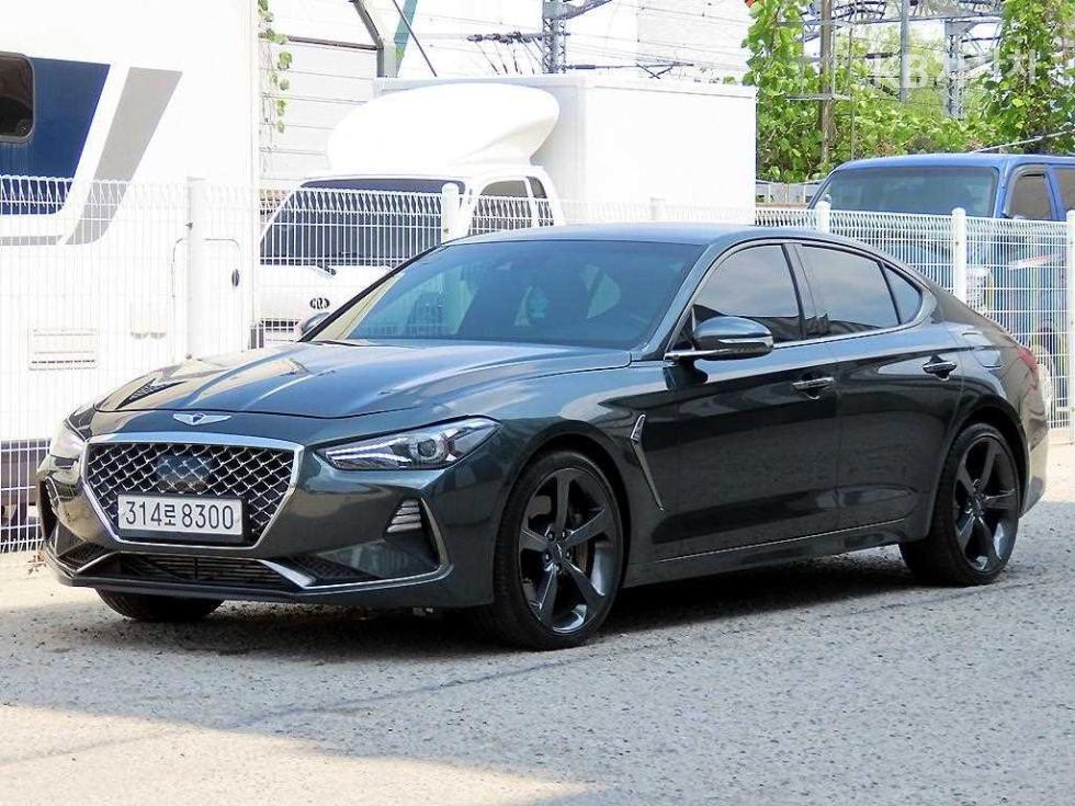 2019 Genesis G70 SPORT photo
