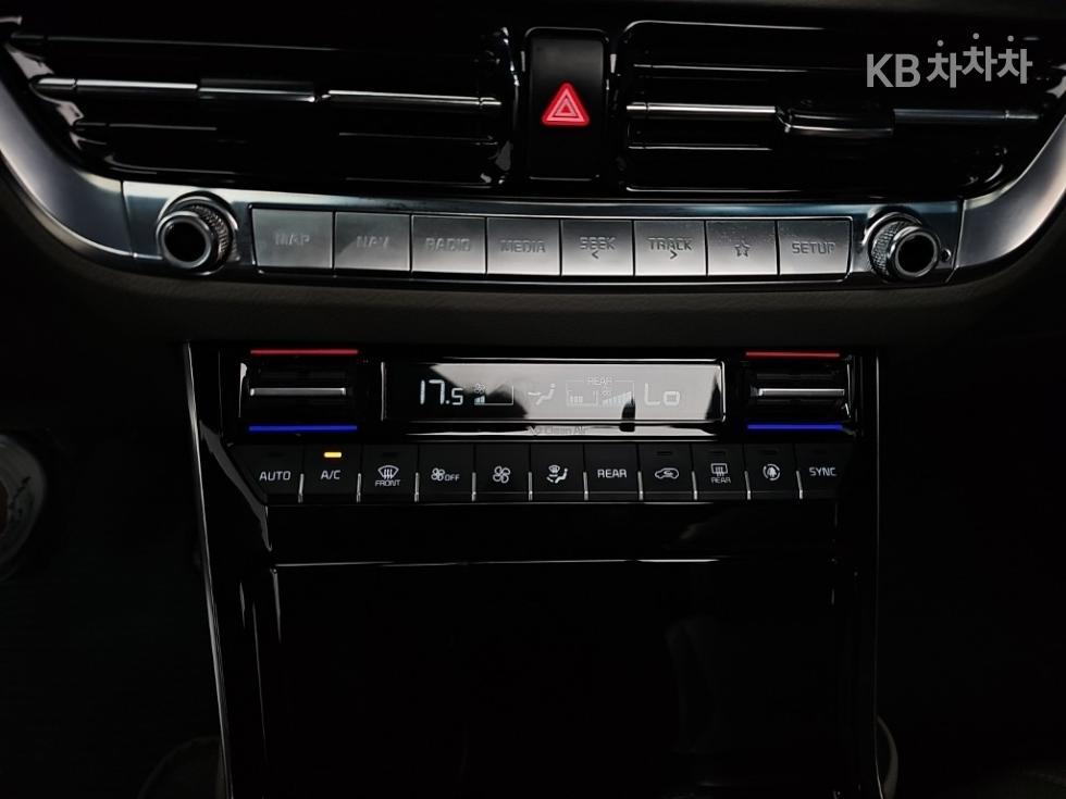 2022 - kia mohave