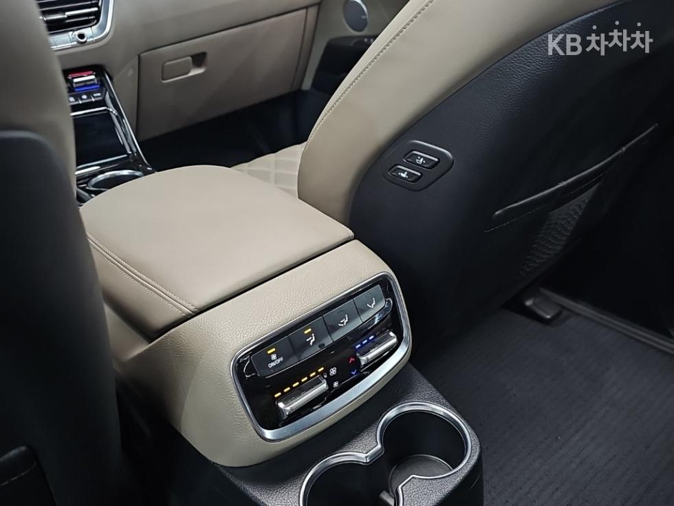 2022 - kia mohave