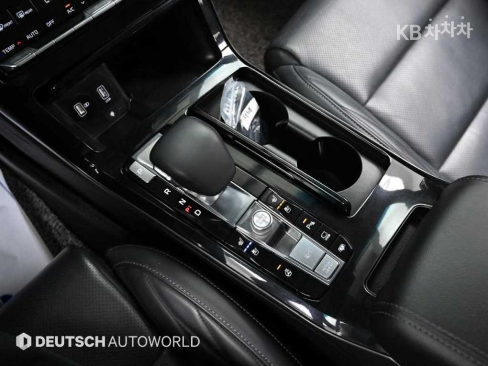 2020 - kia k7