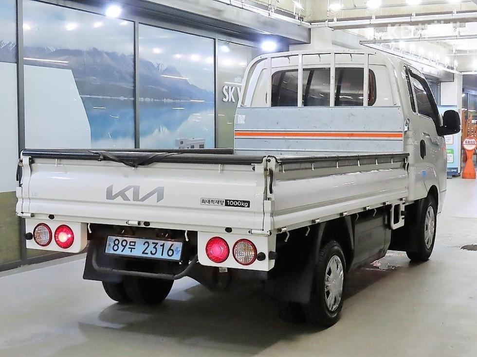 2022 - kia bongo iii