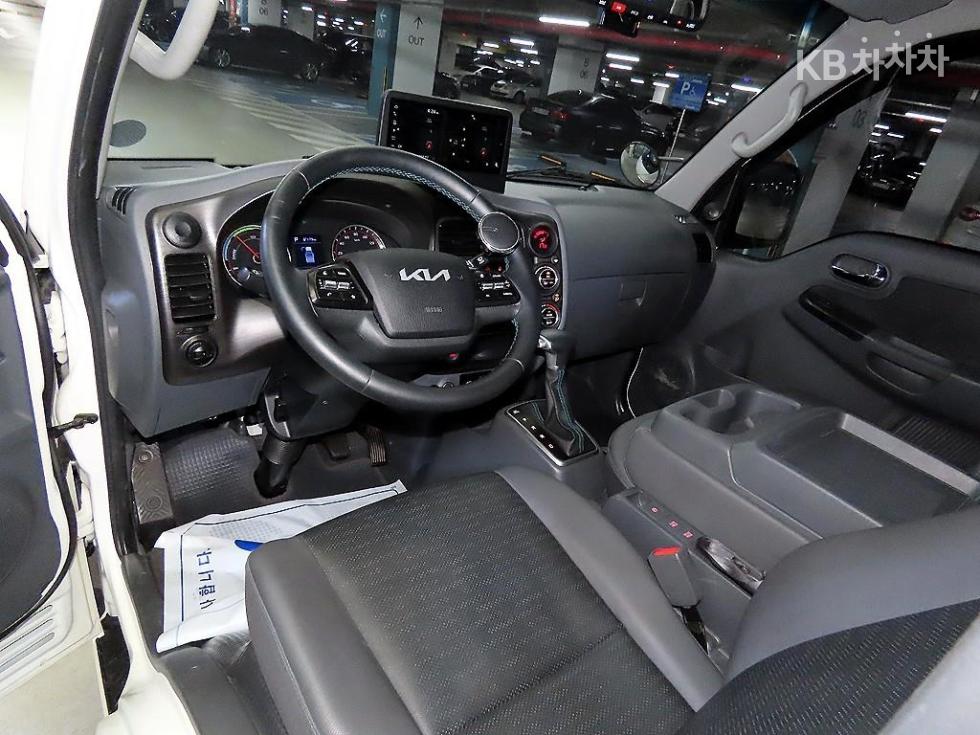 2022 - kia bongo iii