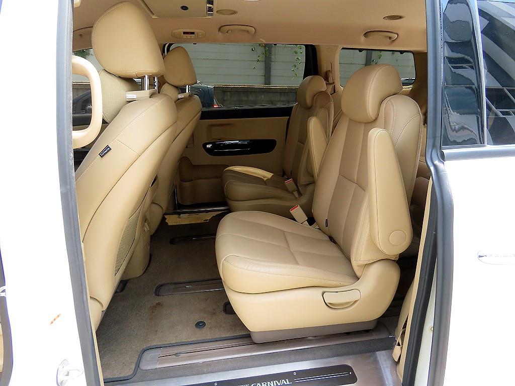 2016 - kia carnival
