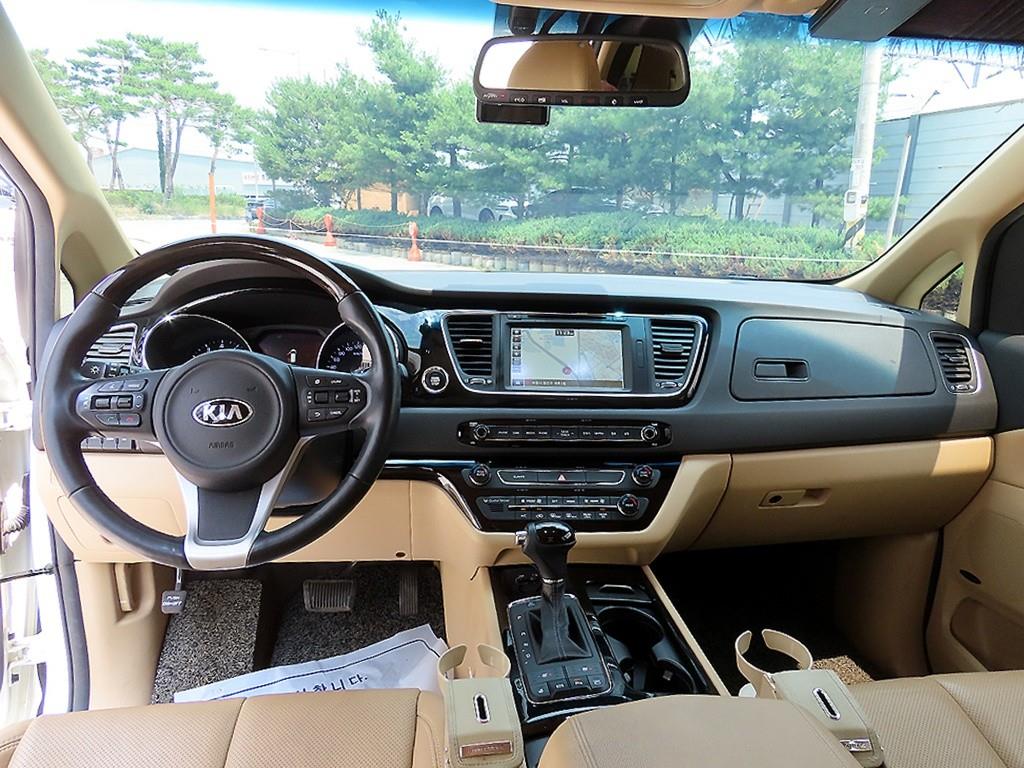 2016 - kia carnival