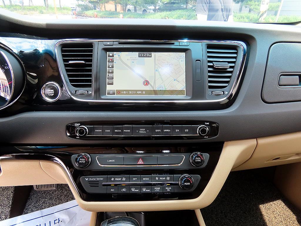 2016 - kia carnival