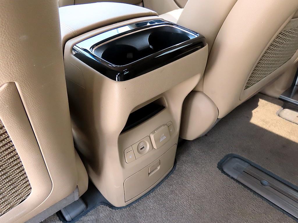 2016 - kia carnival