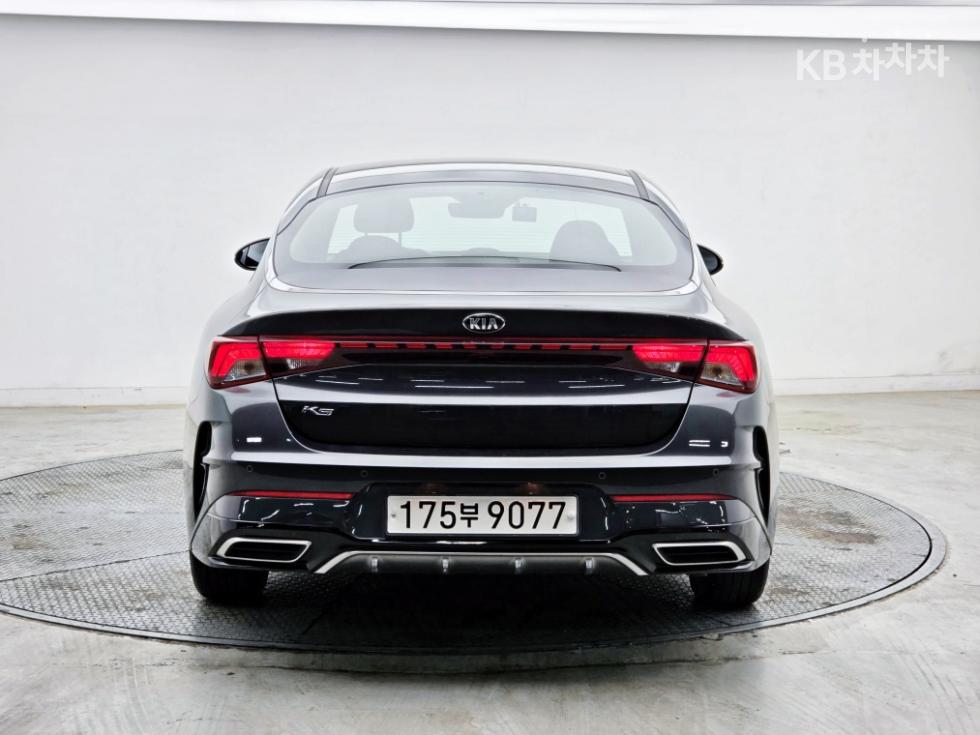 2021 - kia k5