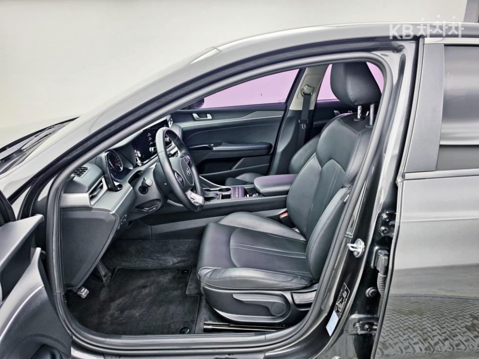 2021 - kia k5