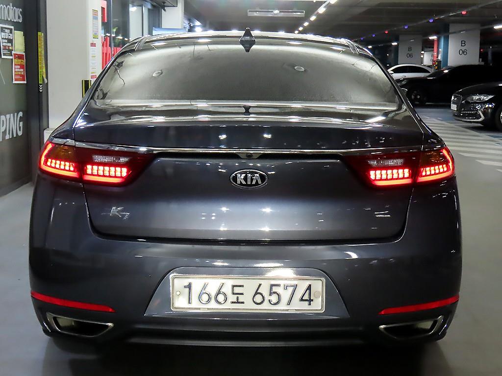 2017 - kia k7