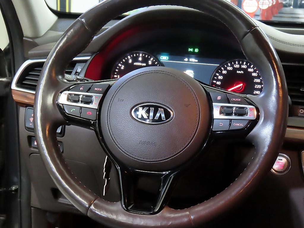 2017 - kia k7