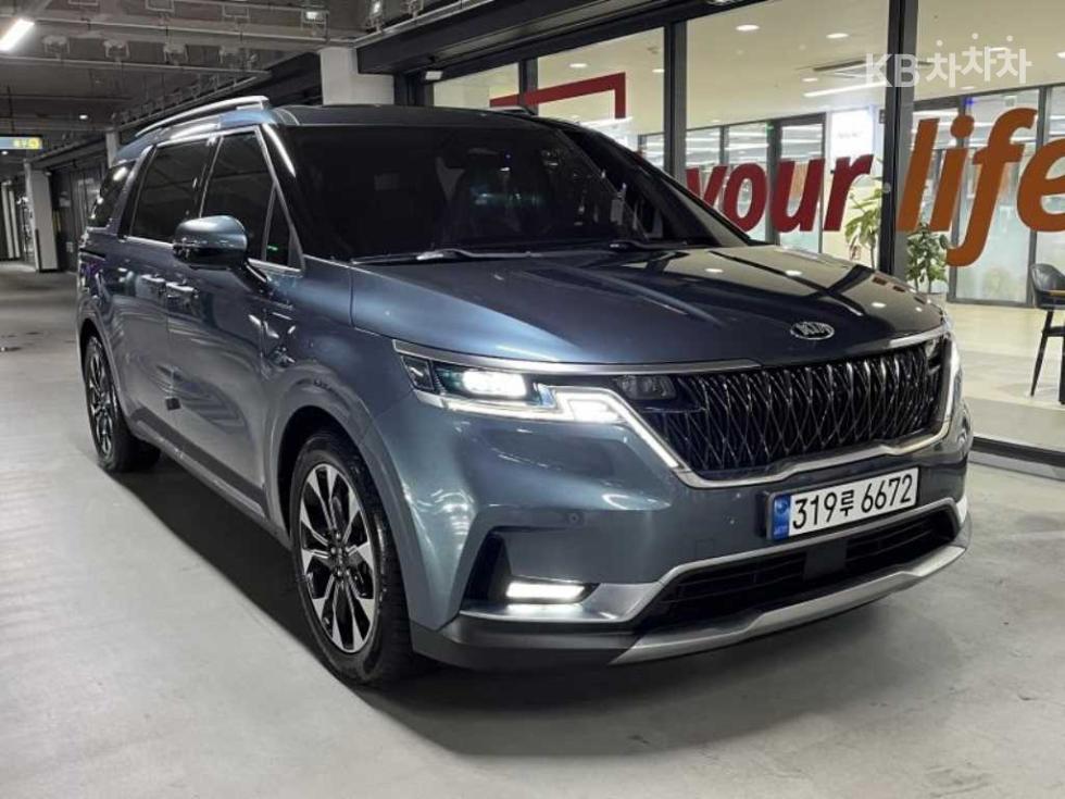 2021 - kia carnival