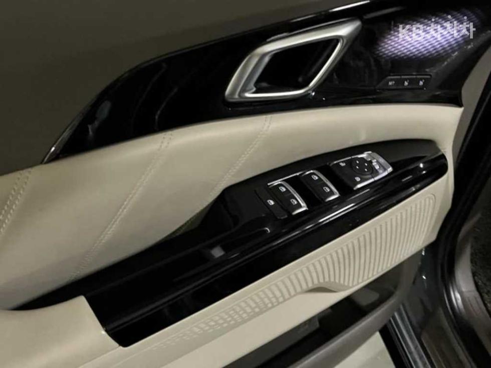 2021 - kia carnival