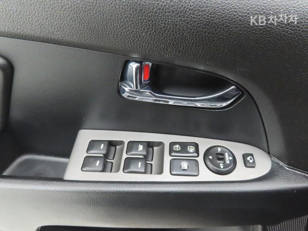 2014 - kia sportage