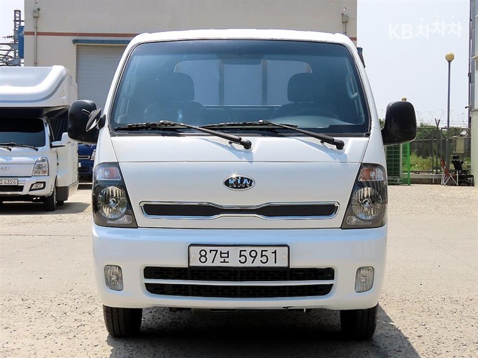 2013 kia bongo iii