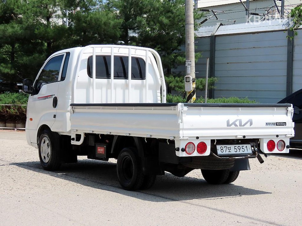 2013 - kia bongo iii