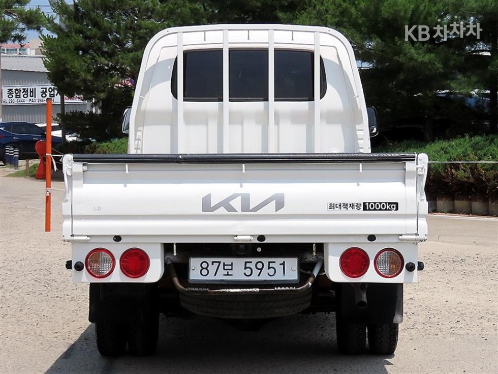 2013 - kia bongo iii