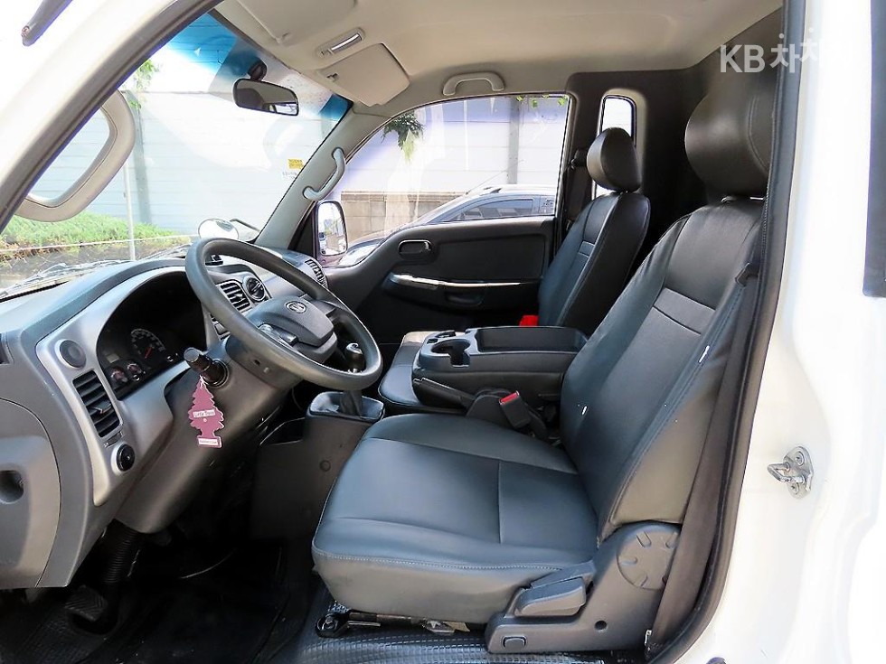 2013 - kia bongo iii