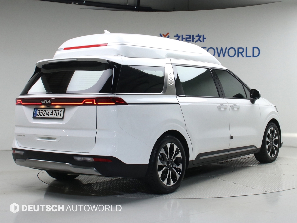 2022 - kia carnival