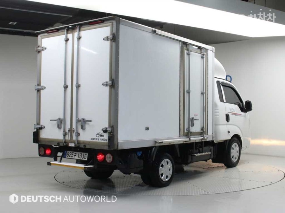 2023 - kia bongo iii