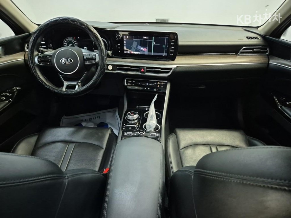 2021 - kia k5