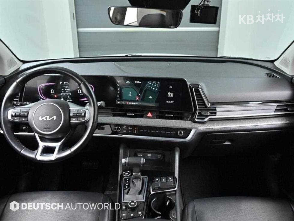 2022 - kia sportage