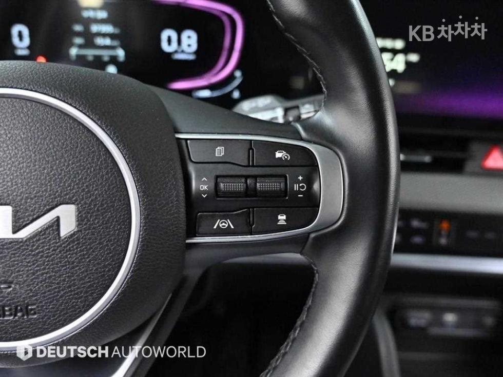 2022 - kia sportage