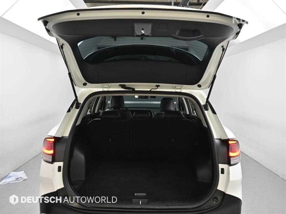 2022 - kia sportage