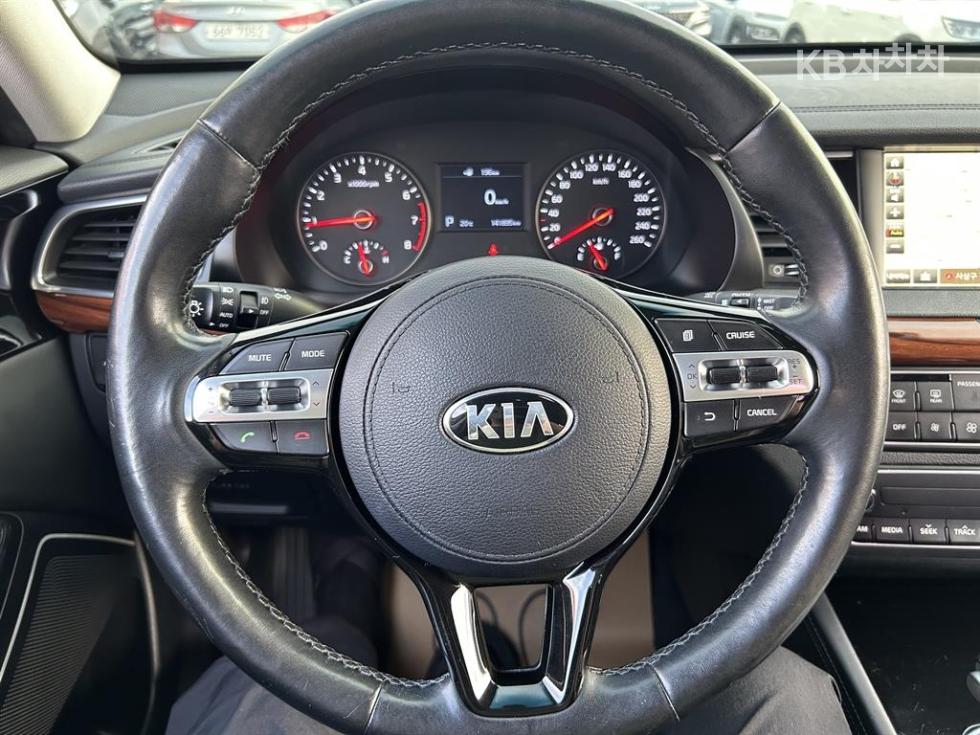 2016 - kia k7