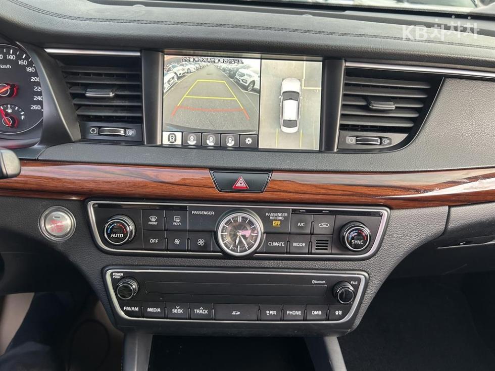 2016 - kia k7