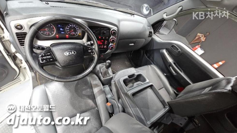 2020 - kia bongo iii