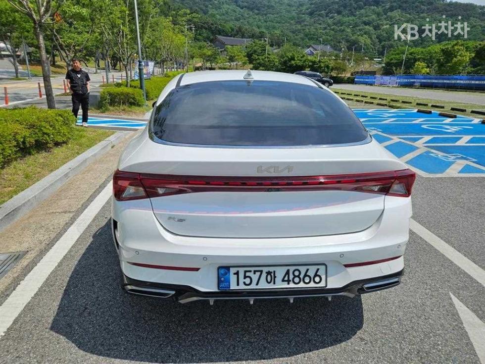 2022 - kia k5
