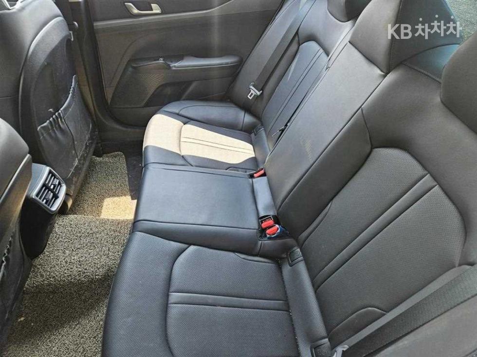 2022 - kia k5