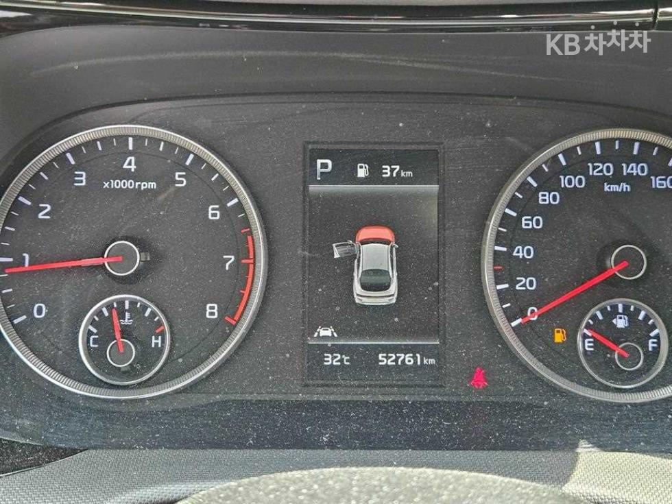 2022 - kia k5