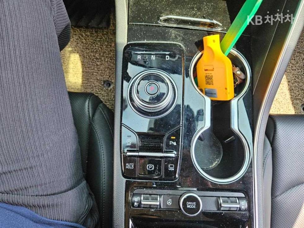 2022 - kia k5