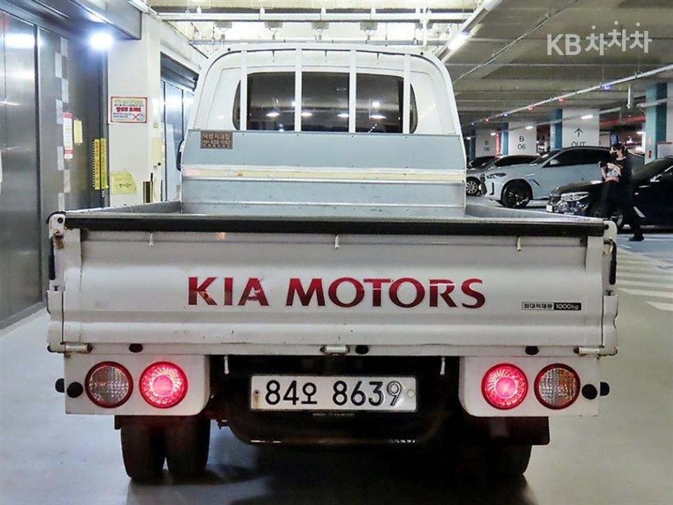 2016 - kia bongo iii