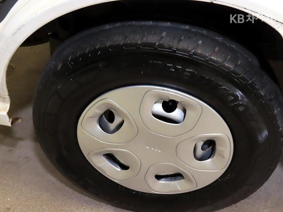 2016 - kia bongo iii