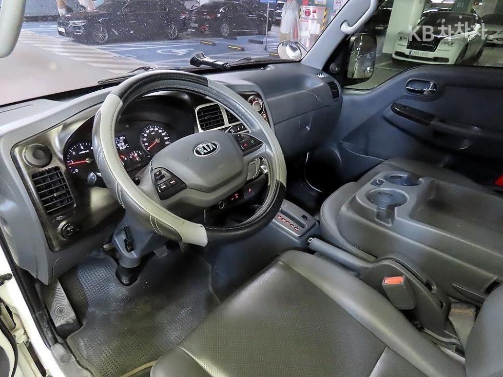 2017 - kia bongo iii