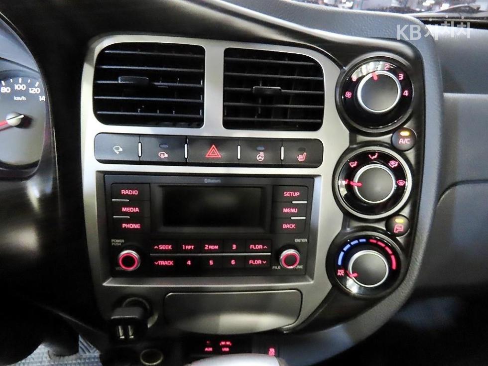 2017 - kia bongo iii