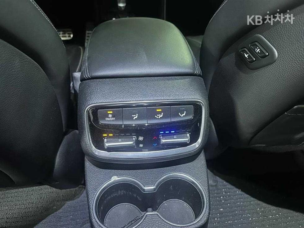 2021 - kia mohave