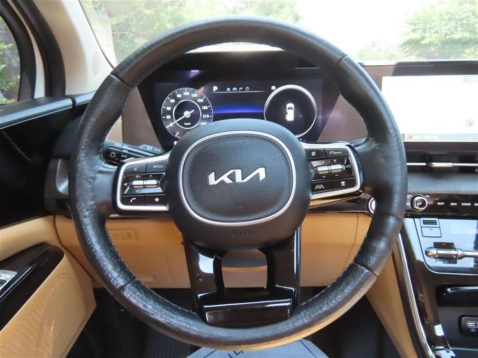 2022 - kia carnival