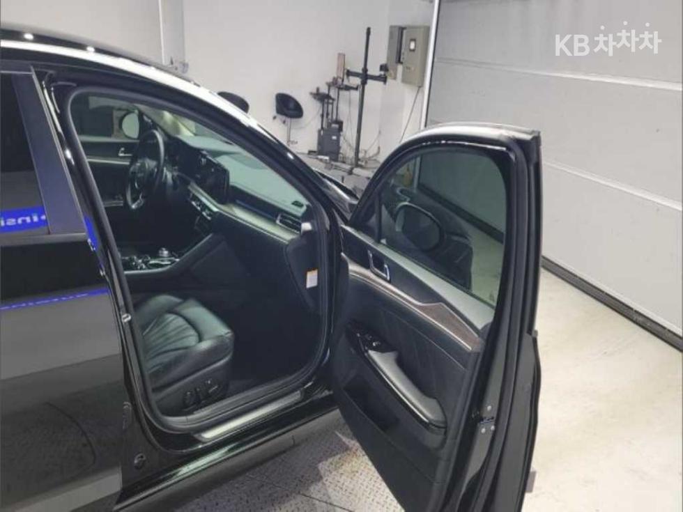 2022 - kia k5